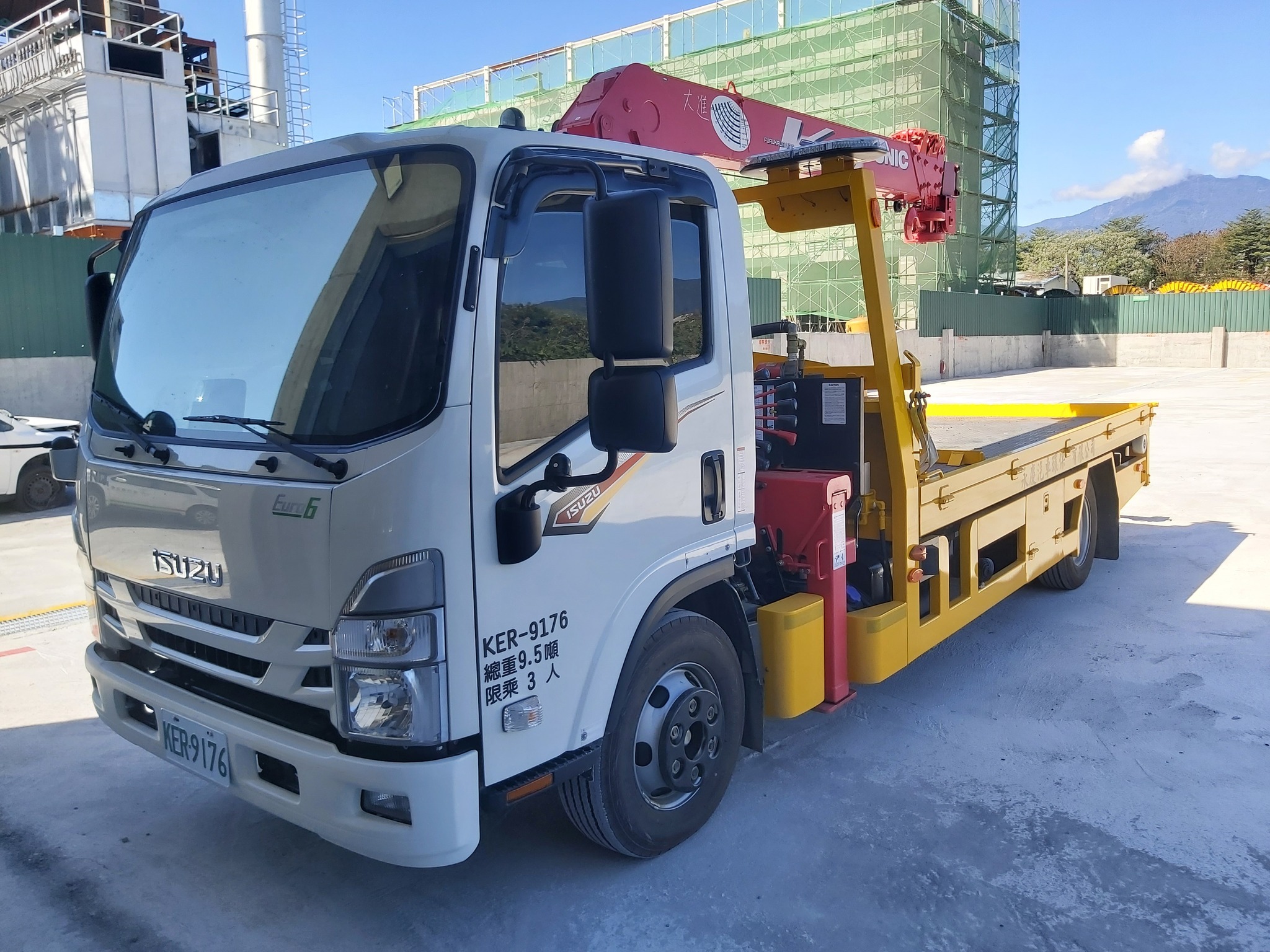 永慶拖吊車與台東山景